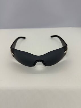 Black Star-Accented Shield Sunglasses